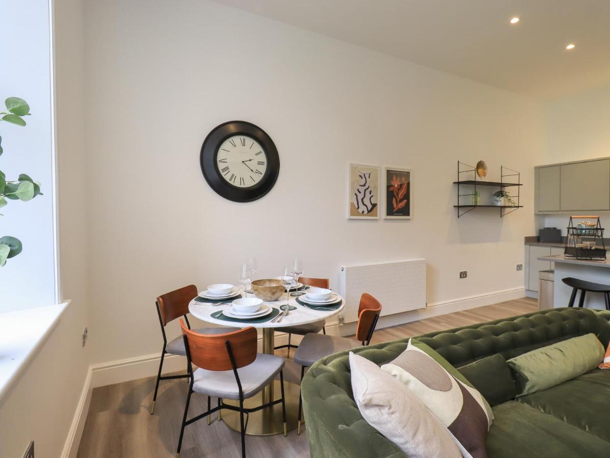 The Alfred Suite Stone Cross Mansion 울버스톤 외부 사진
