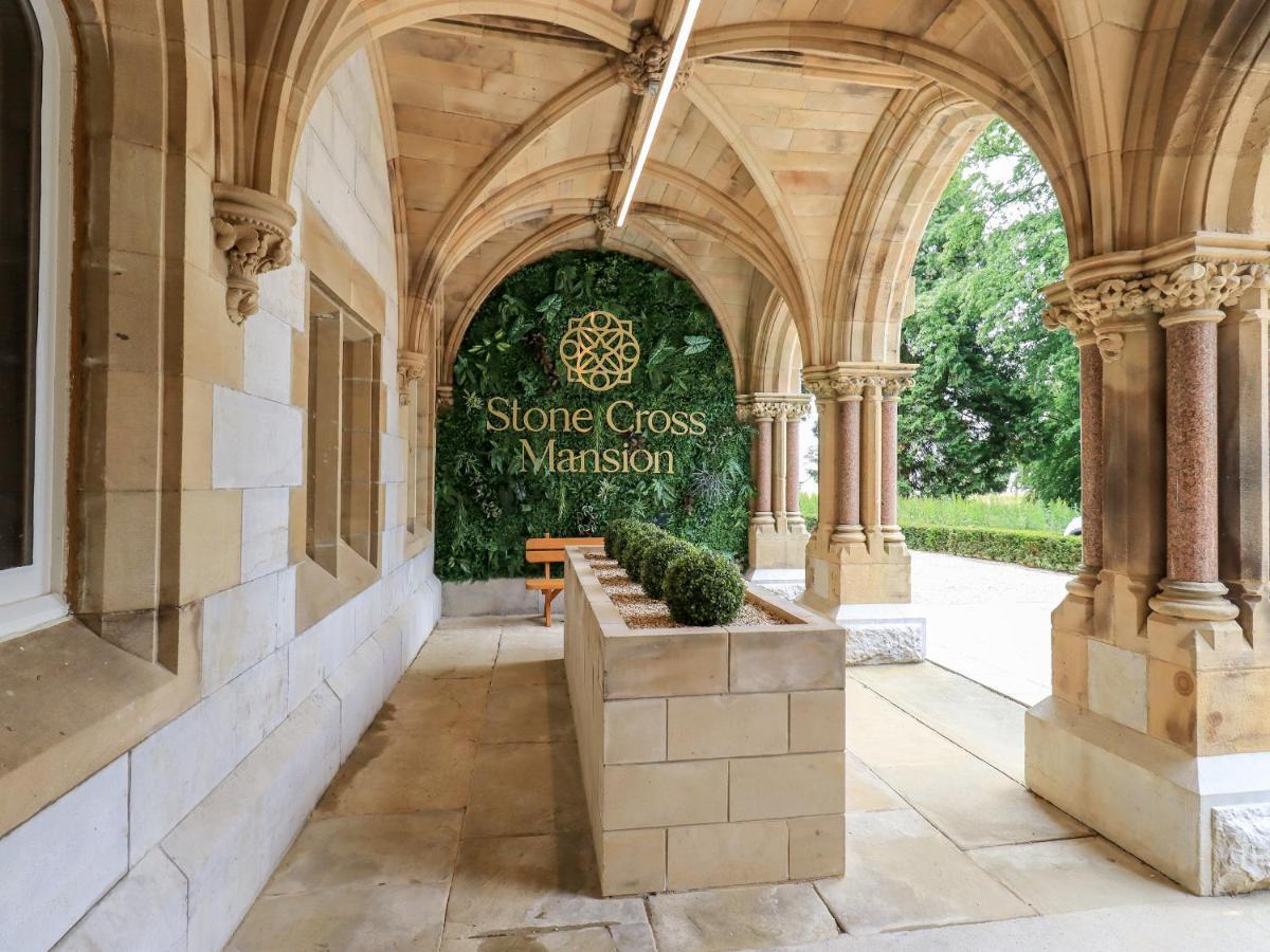 The Alfred Suite Stone Cross Mansion 울버스톤 외부 사진
